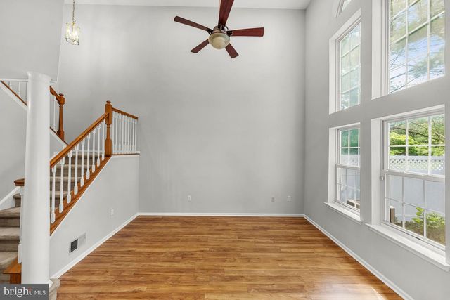 16 LEE CT, Plainsboro, NJ 08536