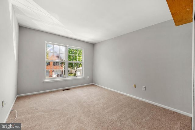 16 LEE CT, Plainsboro, NJ 08536