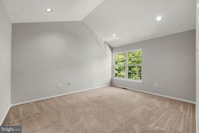 16 LEE CT, Plainsboro, NJ 08536