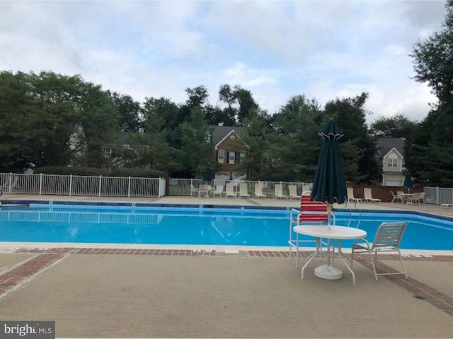 16 LEE CT, Plainsboro, NJ 08536
