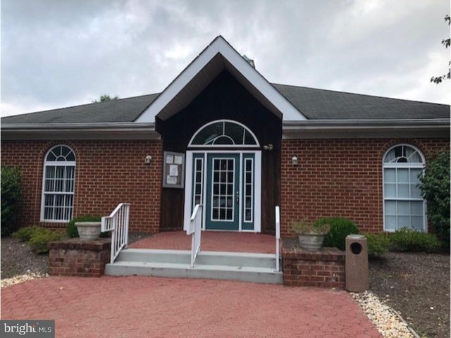 16 LEE CT, Plainsboro, NJ 08536