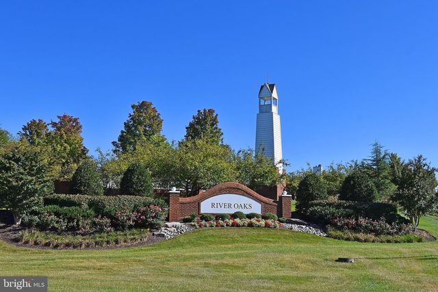 2697 MCGUFFEYS CT, Woodbridge, VA 22191