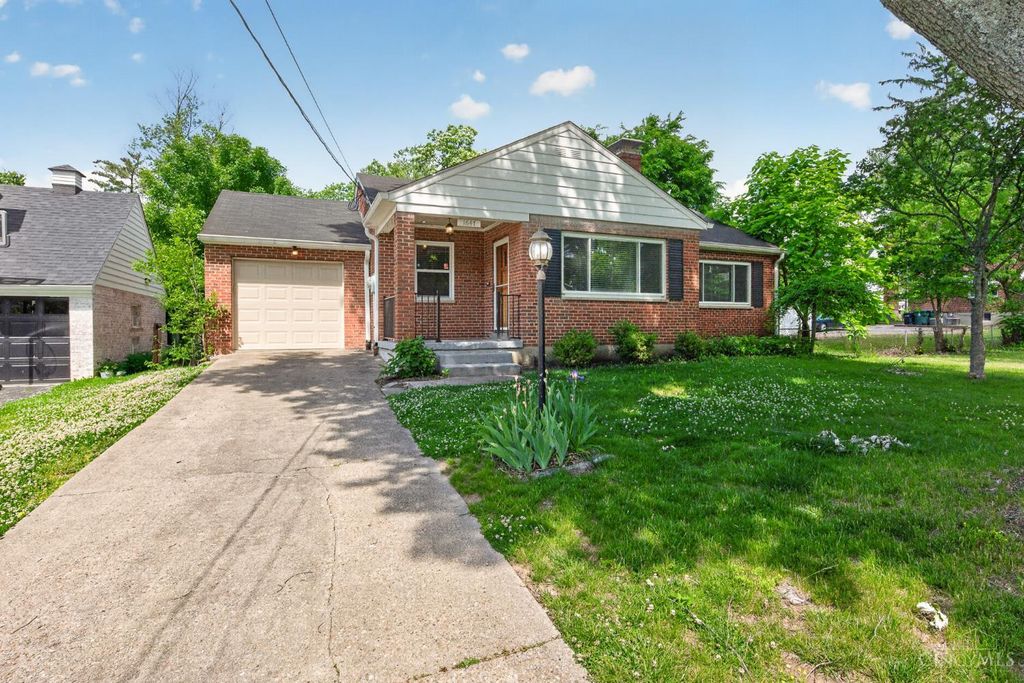 1647 Dell Terrace, Cincinnati, OH 45230