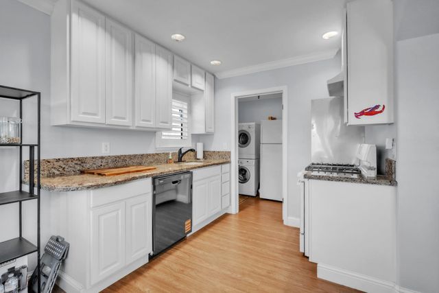 2105 Juliesse Ave, Sacramento, CA 95821