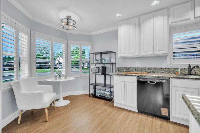 2105 Juliesse Ave, Sacramento, CA 95821