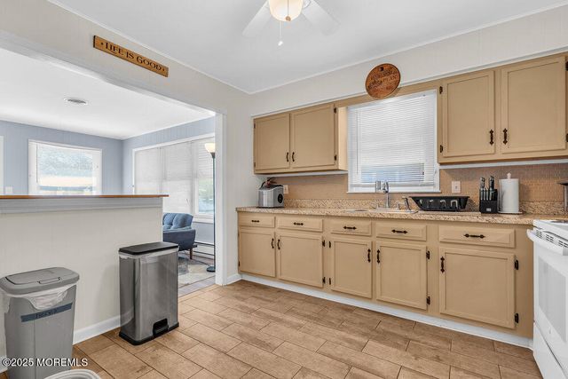 37 Carlisle Road, Berkeley, NJ 08721