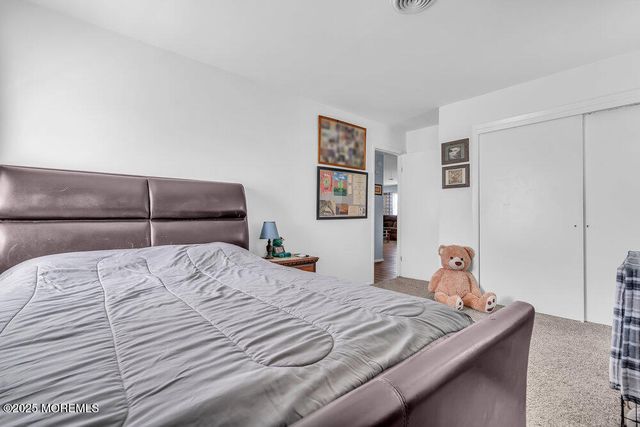 37 Carlisle Road, Berkeley, NJ 08721