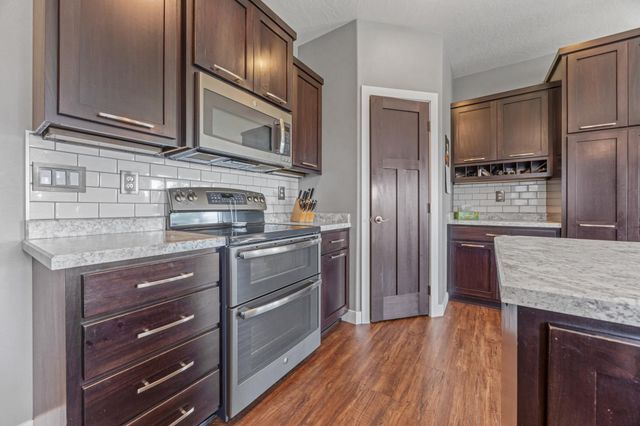 5932 Autumn Drive S, Fargo, ND 58104