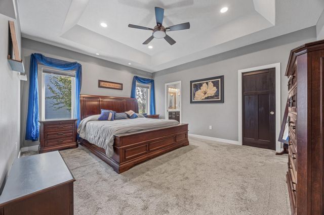 5932 Autumn Drive S, Fargo, ND 58104