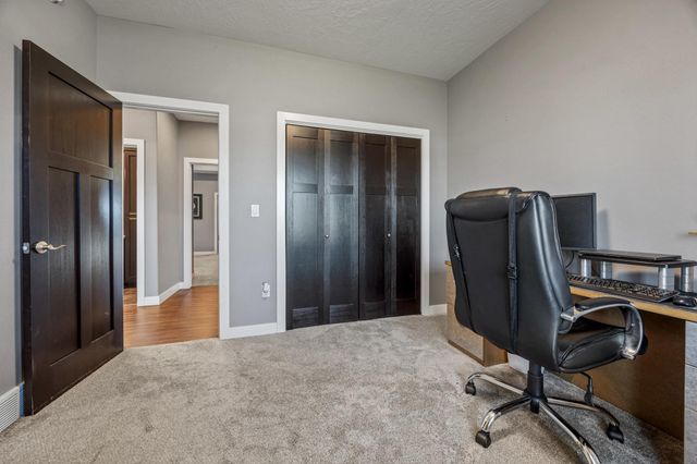 5932 Autumn Drive S, Fargo, ND 58104