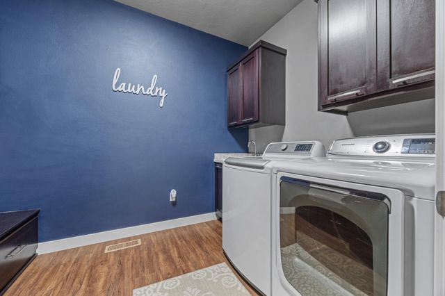 5932 Autumn Drive S, Fargo, ND 58104