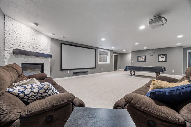 5932 Autumn Drive S, Fargo, ND 58104