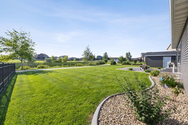 5932 Autumn Drive S, Fargo, ND 58104