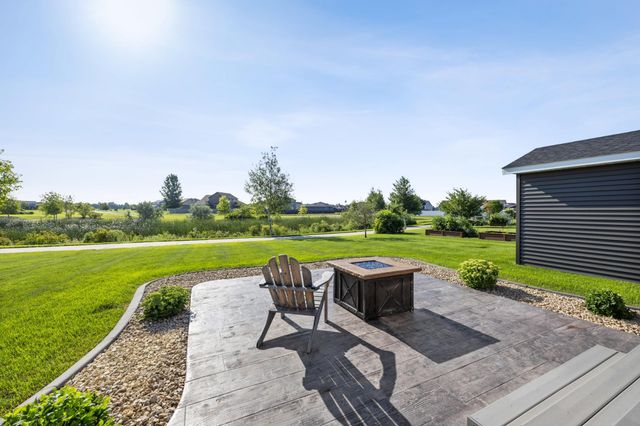 5932 Autumn Drive S, Fargo, ND 58104