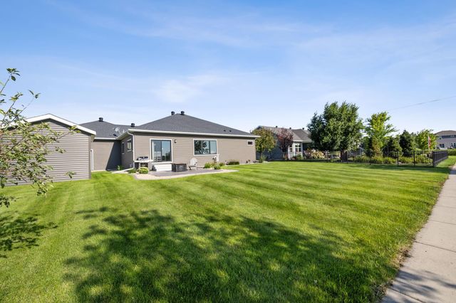5932 Autumn Drive S, Fargo, ND 58104