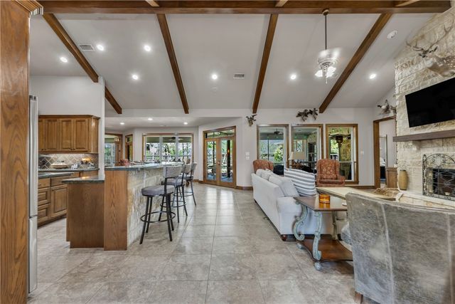907 Plainfield Court, College Station, TX 77845
