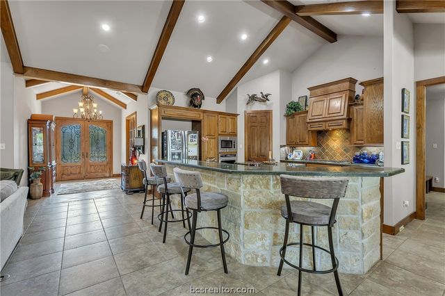 907 Plainfield Court, College Station, TX 77845