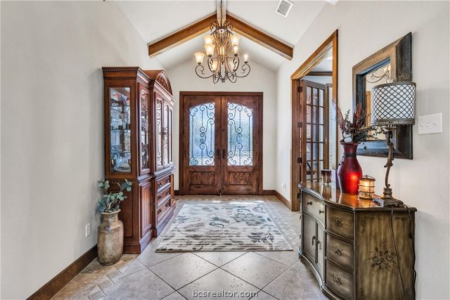 907 Plainfield Court, College Station, TX 77845
