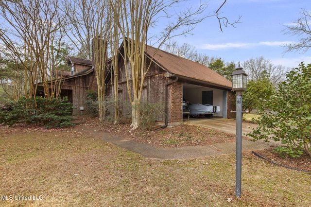 103 Wickstead Drive, Clinton, MS 39056