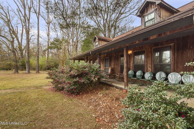 103 Wickstead Drive, Clinton, MS 39056