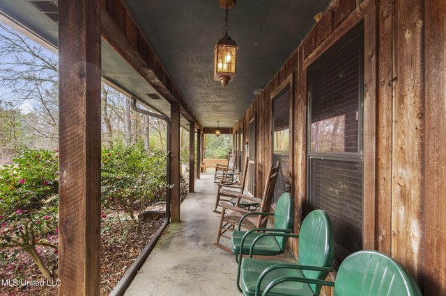 103 Wickstead Drive, Clinton, MS 39056