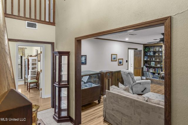 103 Wickstead Drive, Clinton, MS 39056