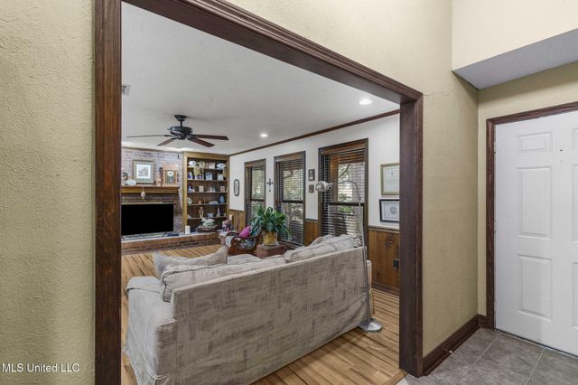 103 Wickstead Drive, Clinton, MS 39056