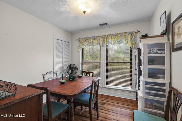 103 Wickstead Drive, Clinton, MS 39056