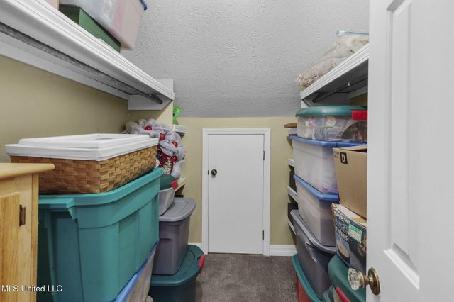 103 Wickstead Drive, Clinton, MS 39056