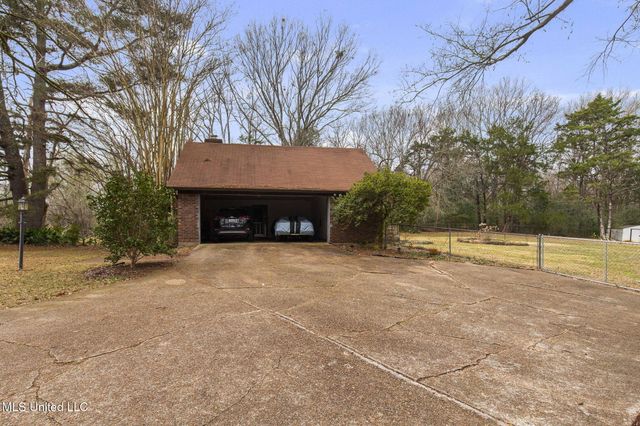 103 Wickstead Drive, Clinton, MS 39056