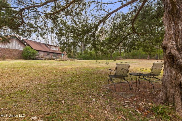 103 Wickstead Drive, Clinton, MS 39056