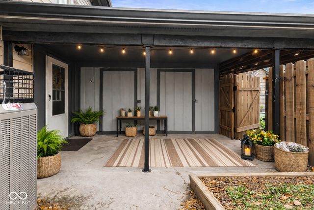 9458 Fordham Street, Indianapolis, IN 46268