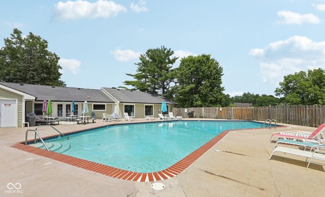 9458 Fordham Street, Indianapolis, IN 46268