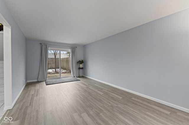 9458 Fordham Street, Indianapolis, IN 46268