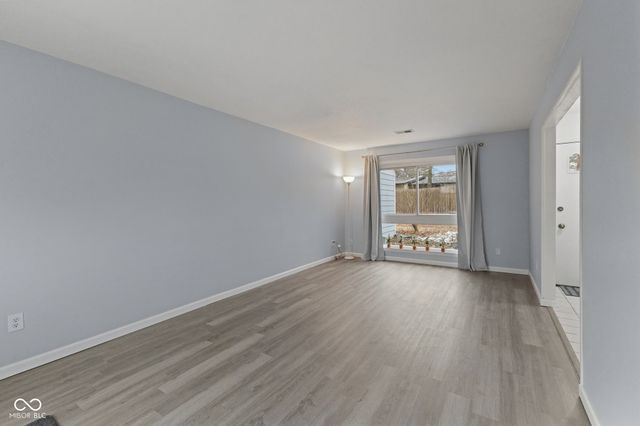 9458 Fordham Street, Indianapolis, IN 46268