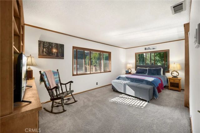 5495 Summit Drive, Wrightwood, CA 92397