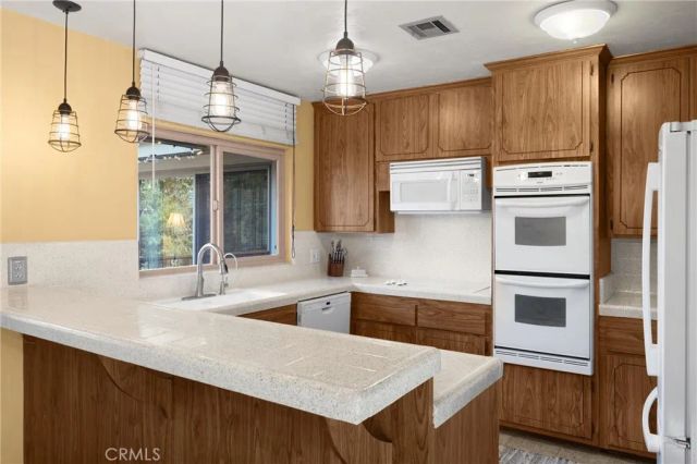 5495 Summit Drive, Wrightwood, CA 92397