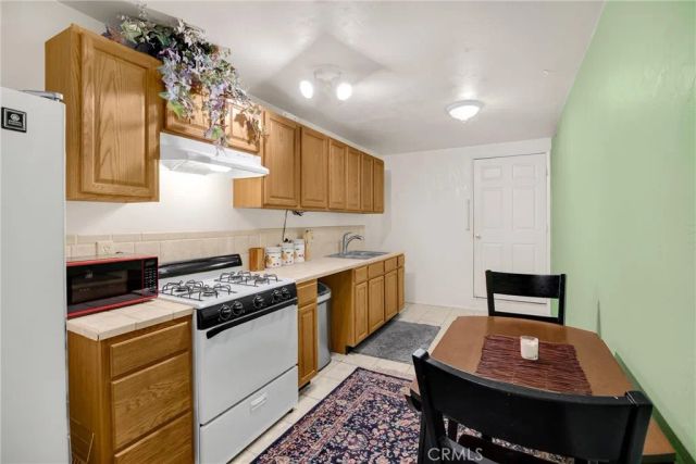 5495 Summit Drive, Wrightwood, CA 92397