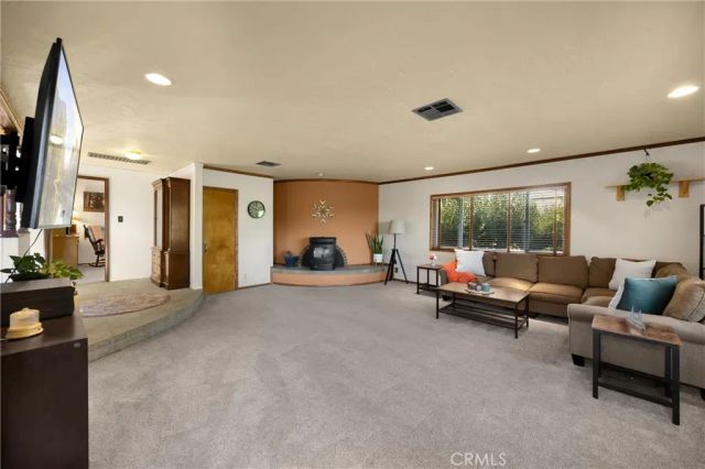 5495 Summit Drive, Wrightwood, CA 92397