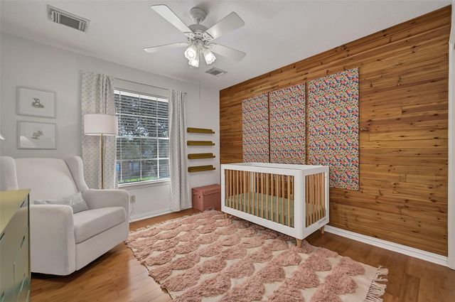 1807 N Mission Circle, Friendswood, TX 77546