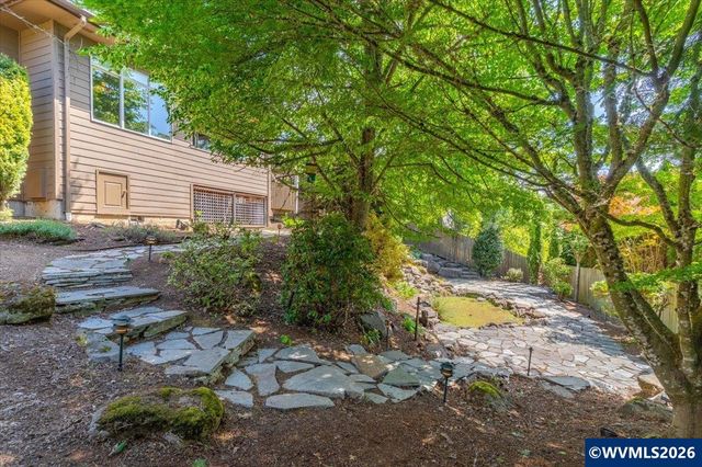 1674 Olympia Ct NW, Salem, OR 97304