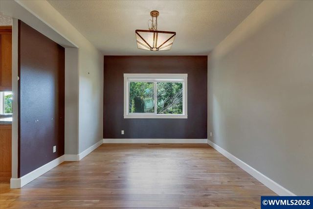 1674 Olympia Ct NW, Salem, OR 97304