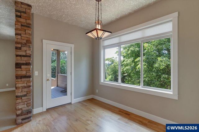 1674 Olympia Ct NW, Salem, OR 97304
