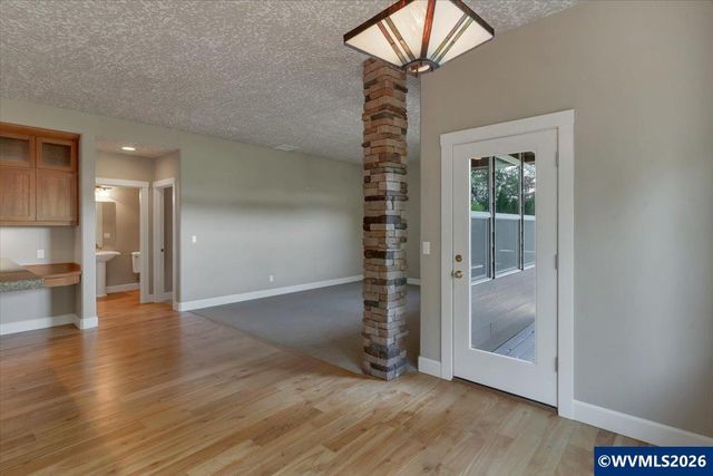 1674 Olympia Ct NW, Salem, OR 97304