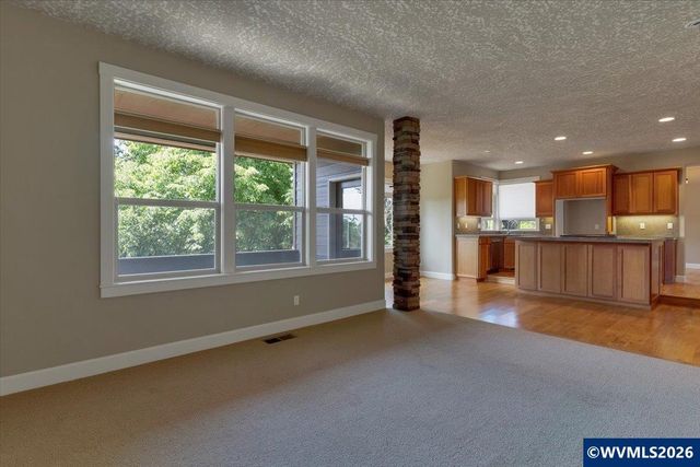 1674 Olympia Ct NW, Salem, OR 97304