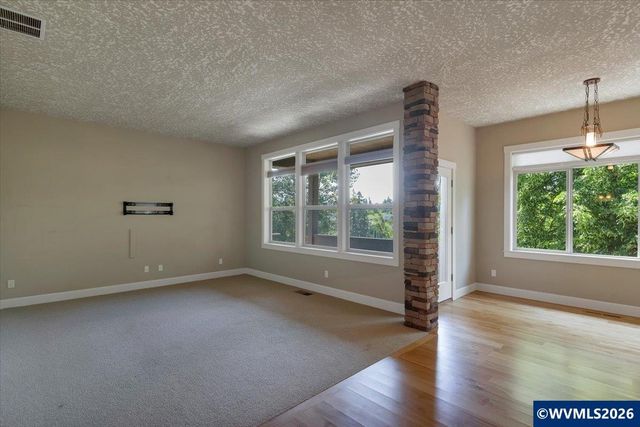 1674 Olympia Ct NW, Salem, OR 97304