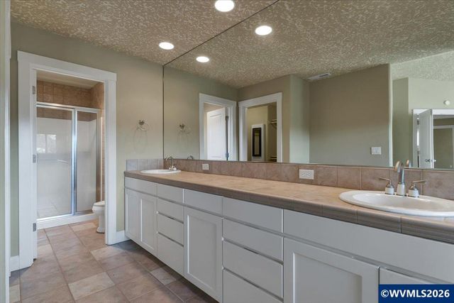 1674 Olympia Ct NW, Salem, OR 97304