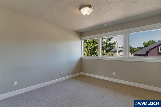 1674 Olympia Ct NW, Salem, OR 97304