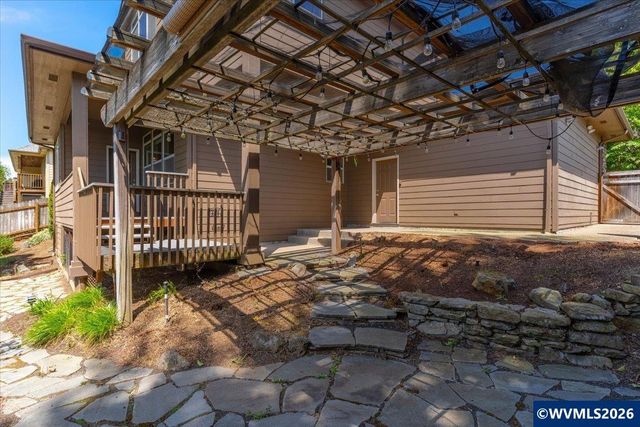 1674 Olympia Ct NW, Salem, OR 97304