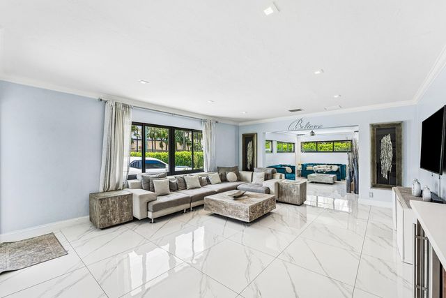 201 NE 26th Avenue, Pompano Beach, FL 33062